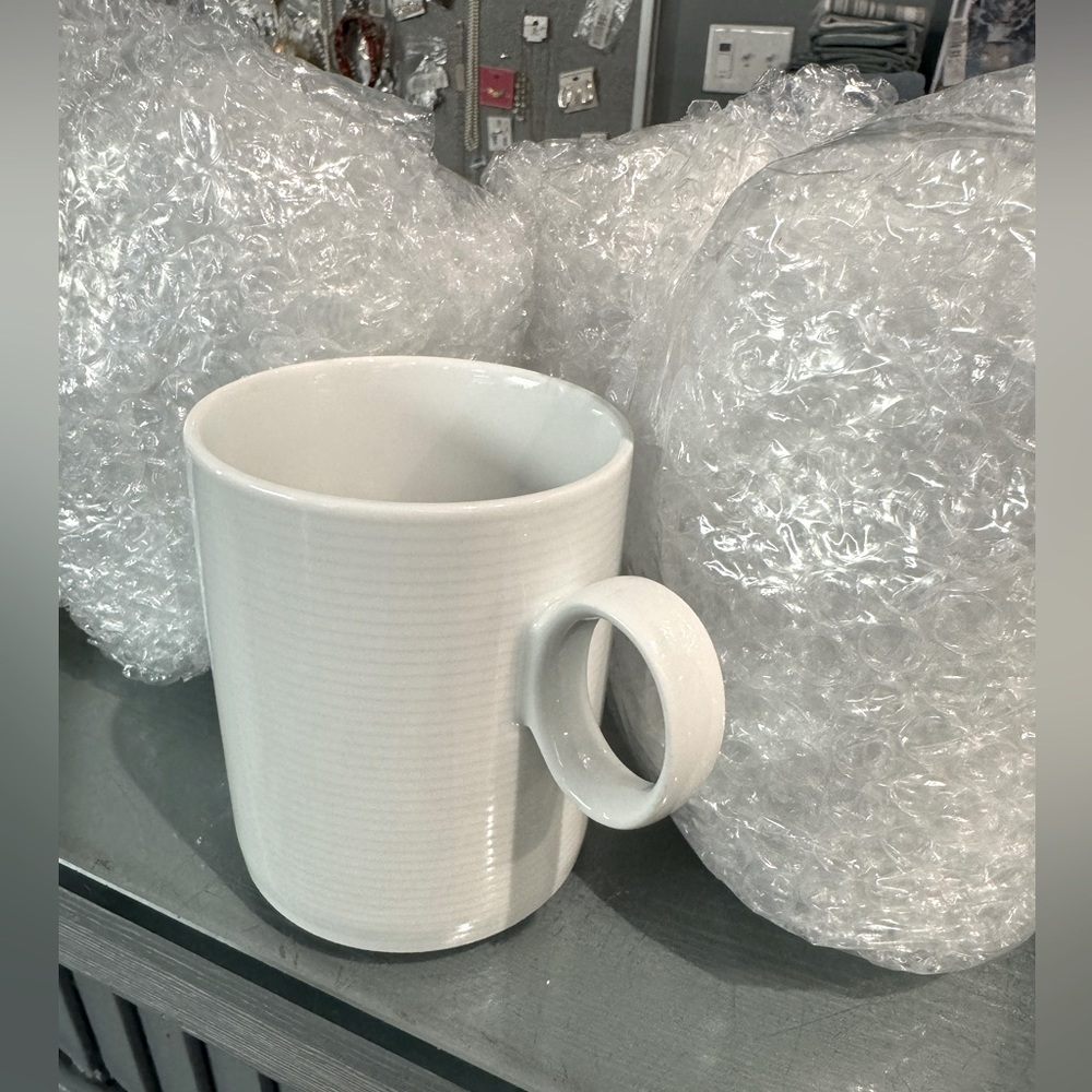White mugs